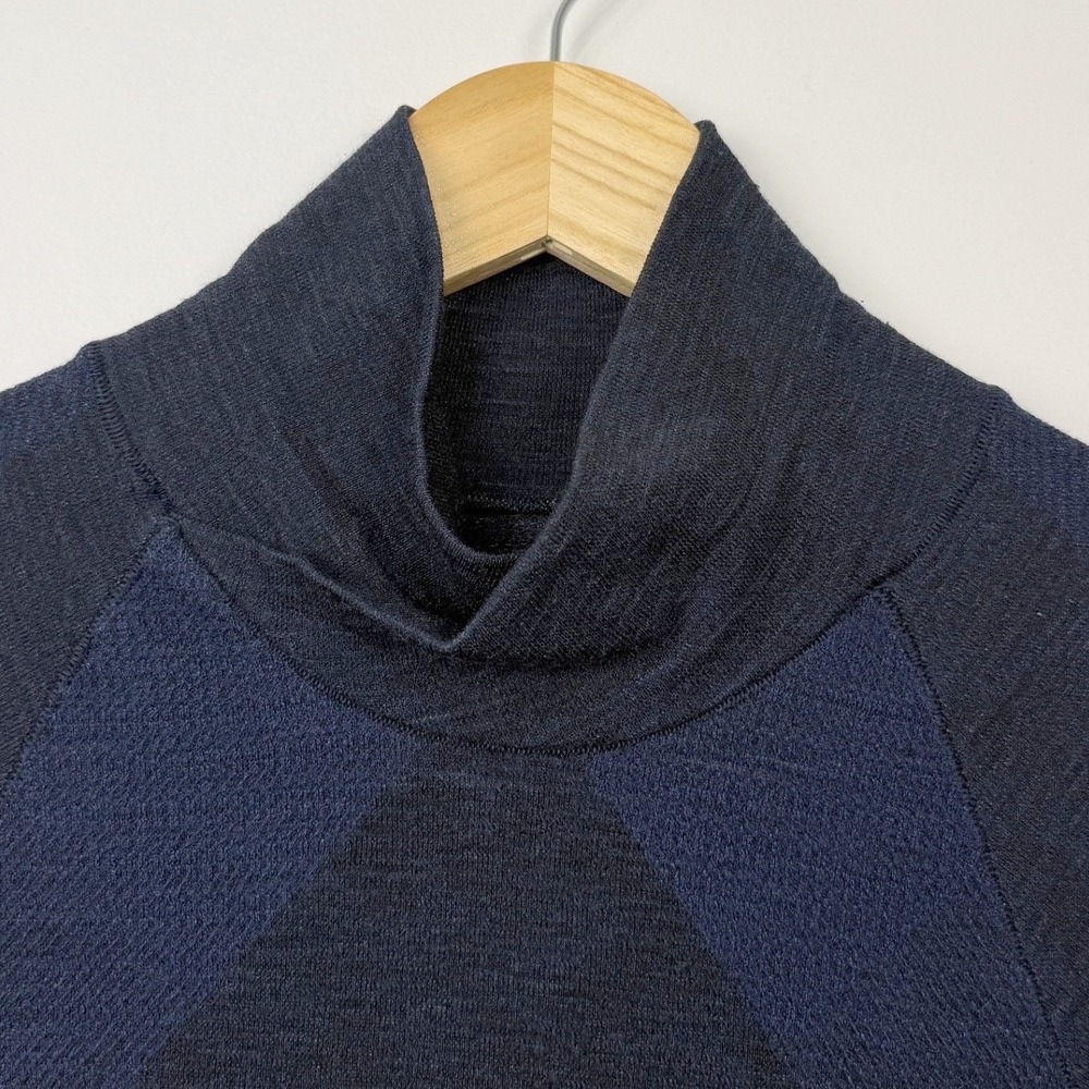 Athleta Remarkawool Turtleneck Baselayer Shirt Womens M Blue Wool Blend - Picture 2 of 8